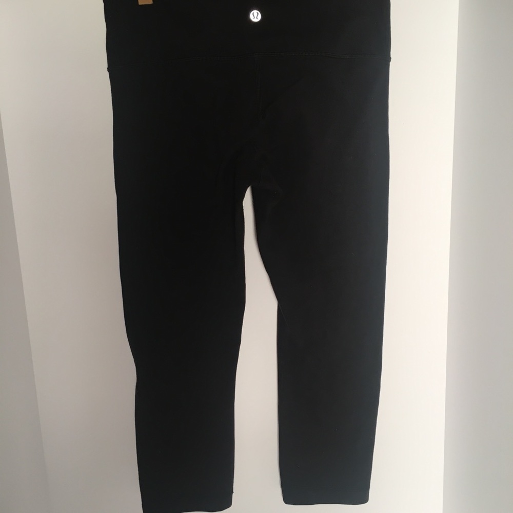 LULULEMON • Wunder Unders (8) - Black - 21”inseam